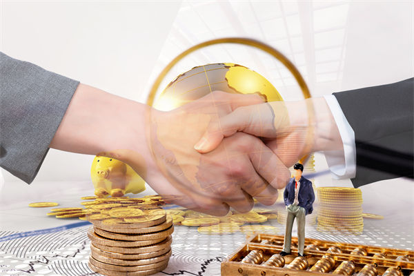 預算管理過程中，如何精準預測并控制成本支出？