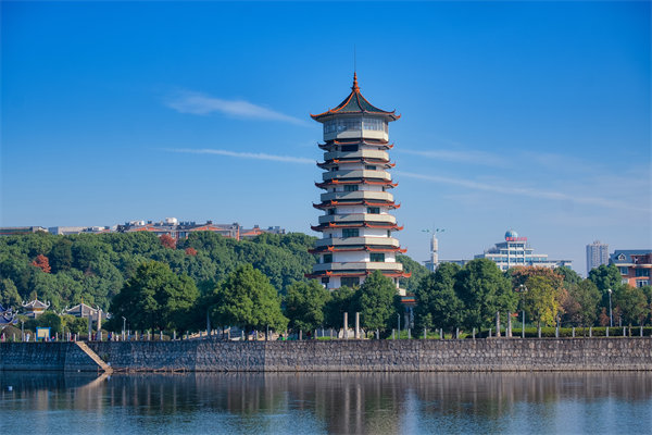 產品銷量低迷，長沙營銷咨詢公司如何制定策略實現銷量猛增？