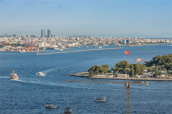 伊朗擬關閉霍爾木茲海峽，關聯企業供應鏈怎么看？