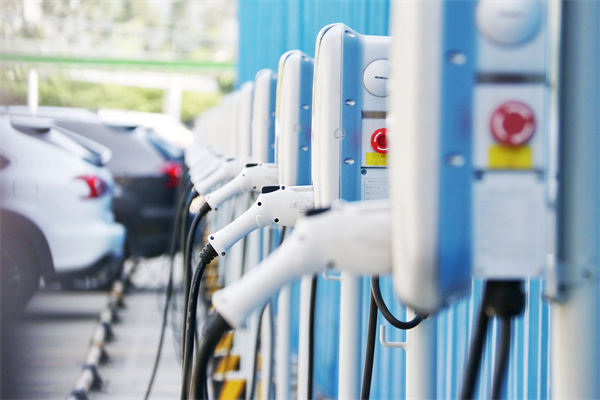 每5輛電動(dòng)汽車(chē)就有2個(gè)充電樁，精益生產(chǎn)管理怎么看？