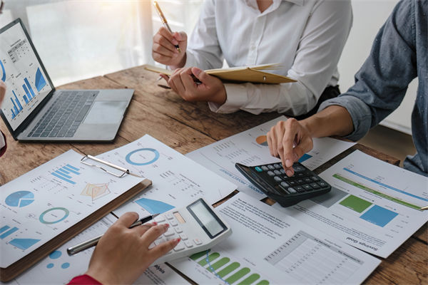 績效考評淪為形式主義，員工敷衍應(yīng)付企業(yè)怎么破？