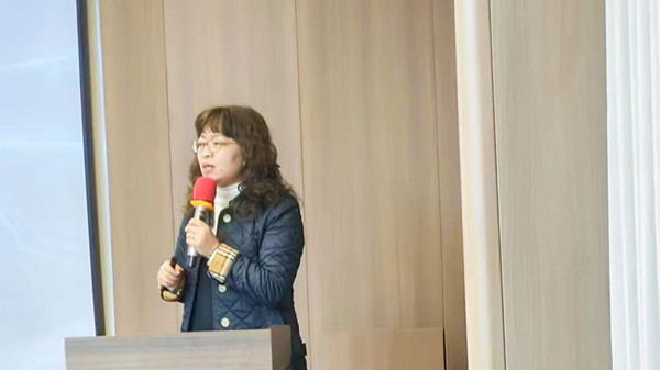 泰祺碩杯業總經理夏紅巧女士致辭